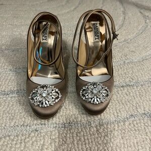 Badgley Mischka Women's Taupe Embellished Heels